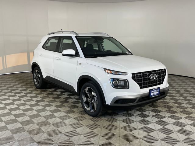 New 2026 Hyundai Venue SEL FWD image 7