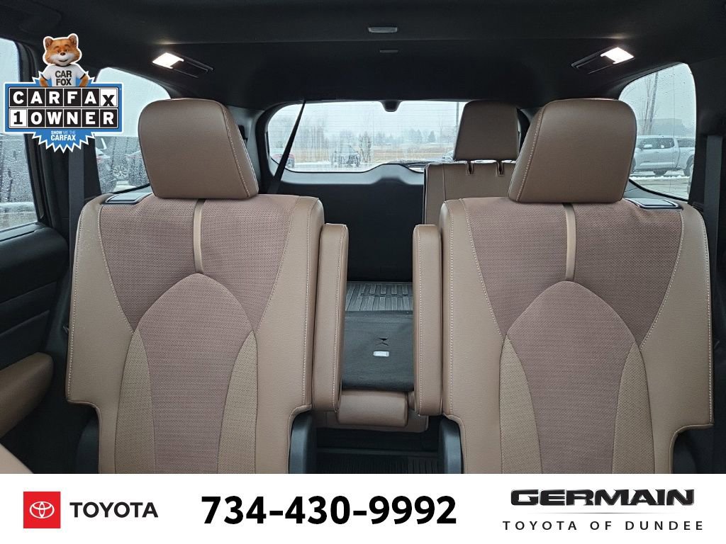 Used 2024 Toyota Grand Highlander AWD Hybrid image 14