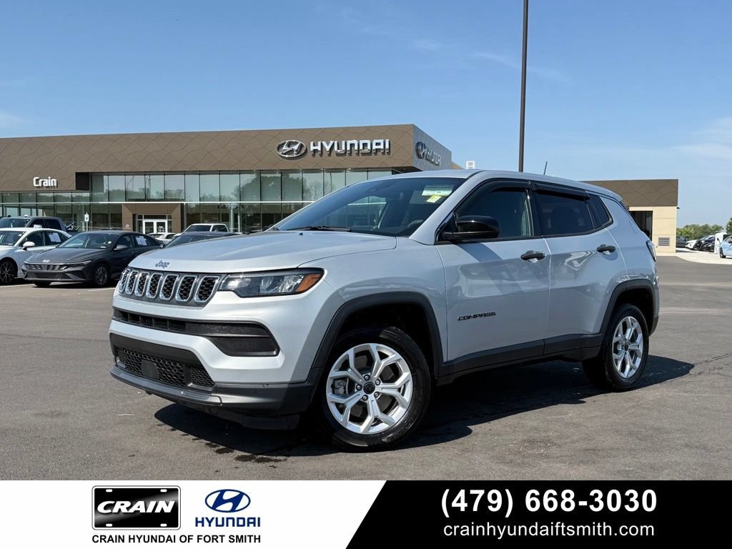 Used 2025 Jeep Compass Sport AWD/4WD image 1