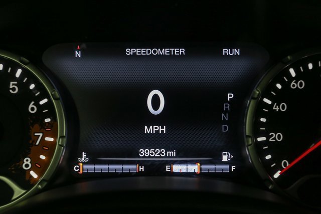 Used 2017 Jeep Renegade Limited image 35