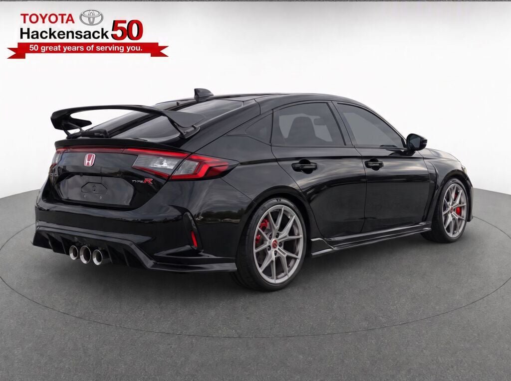 Used 2025 Honda Civic Type R image 5