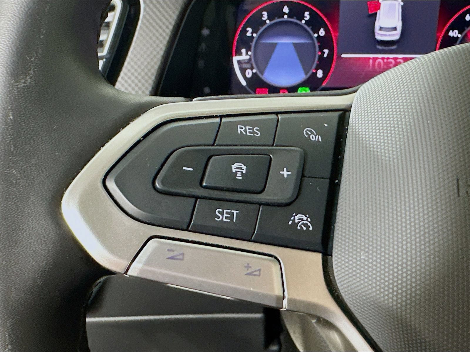 Certified 2024 Volkswagen Atlas Peak Edition SEL AWD/4WD image 19