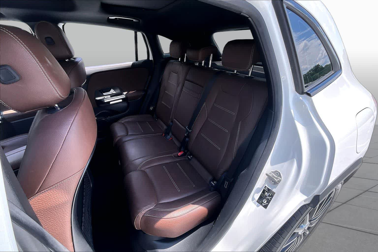 Used 2022 Mercedes-Benz GLA 35 AMG 4MATIC image 21