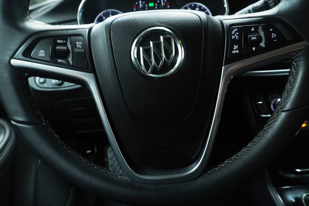 Used 2022 Buick Encore Preferred AWD/4WD image 15
