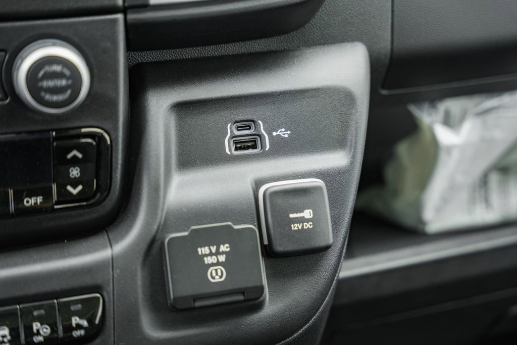 New 2025 RAM ProMaster 3500 w/ Quick Order Package 22G SLT image 23