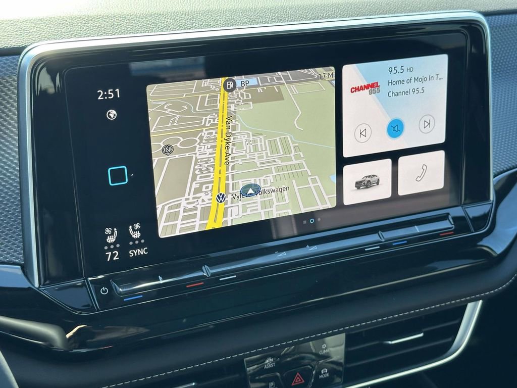 New 2026 Volkswagen Atlas Cross Sport SEL R-Line image 21