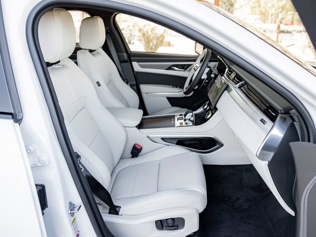 Certified 2025 Jaguar F-PACE R-Dynamic S AWD/4WD image 27
