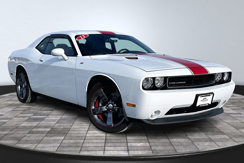 Used 2013 Dodge Challenger SXT RWD image 12