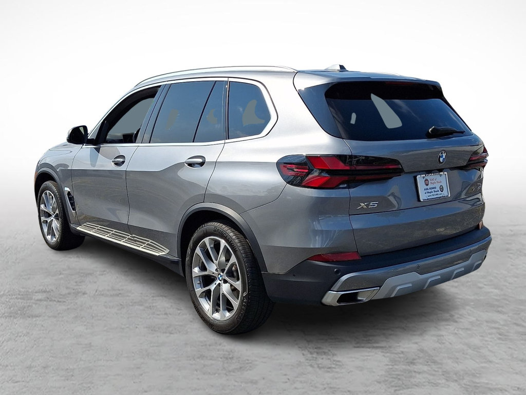 Used 2026 BMW X5 xDrive40i AWD/4WD image 3