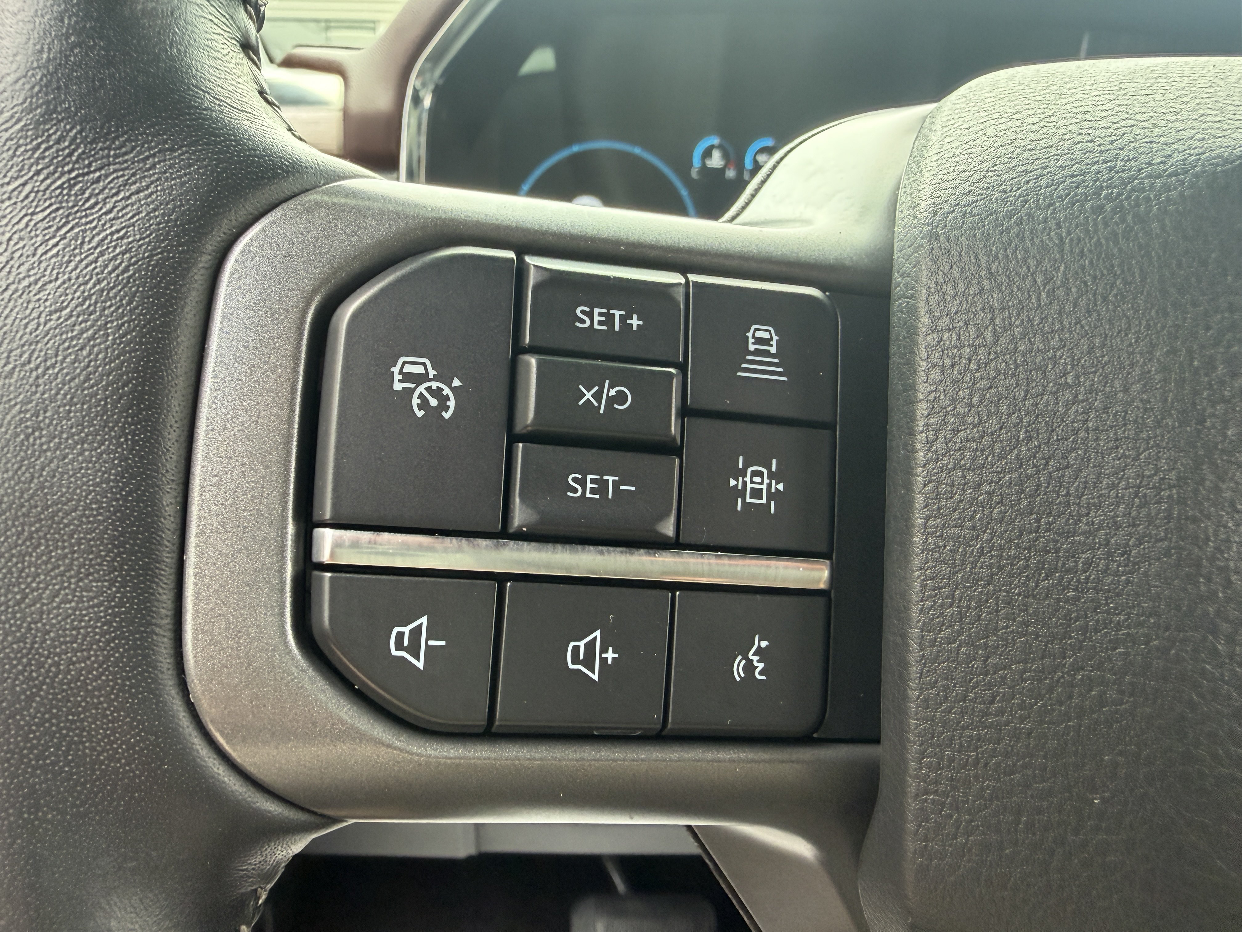 Used 2021 Ford F150 Lariat AWD/4WD image 41