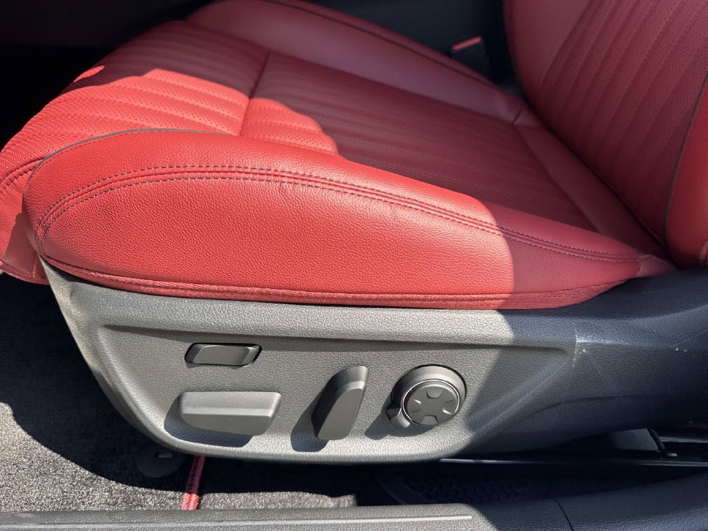 New 2026 Genesis G70 3.3T Sport Prestige RWD image 18