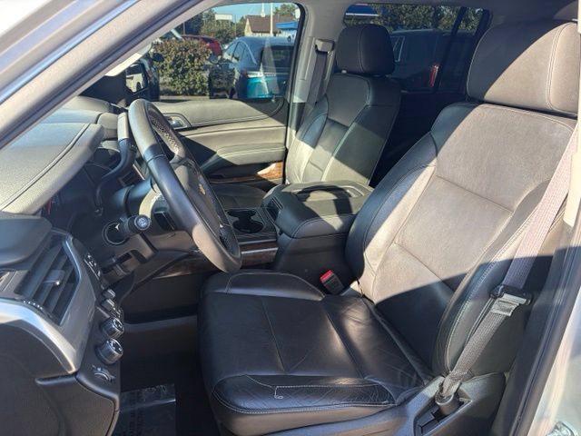 Used 2017 Chevrolet Suburban LT AWD/4WD image 15