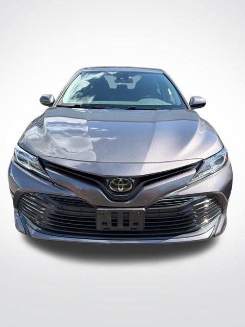 Used 2020 Toyota Camry LE FWD image 2