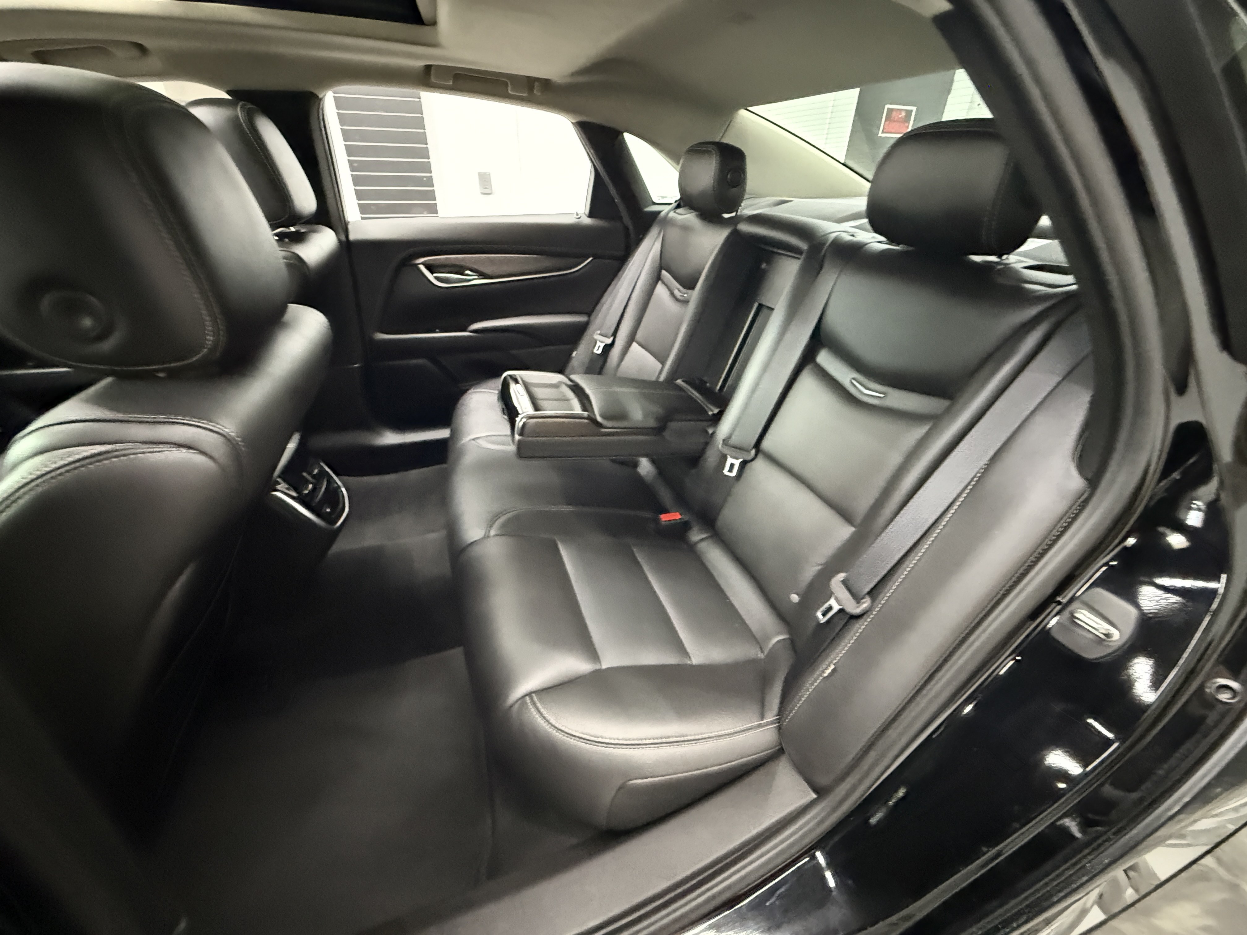 Used 2018 Cadillac XTS Luxury AWD/4WD image 24