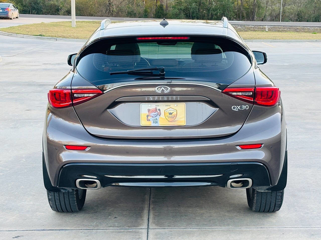 Used 2019 INFINITI QX30 w/ Navigation Package image 6