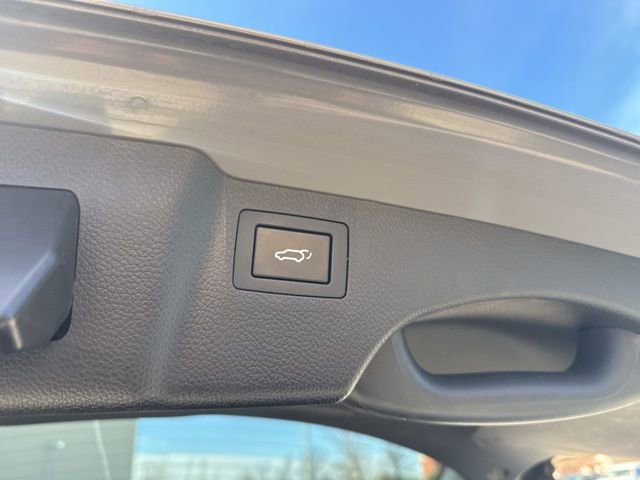 Used 2018 Hyundai Santa Fe Sport image 9