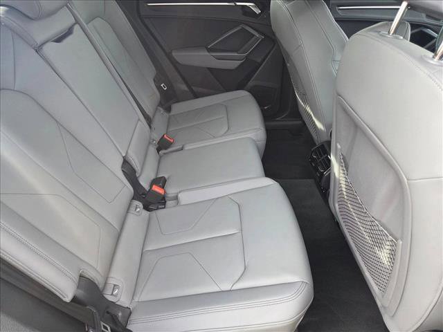 Certified 2025 Audi Q3 2.0T Premium w/ Convenience Package image 18