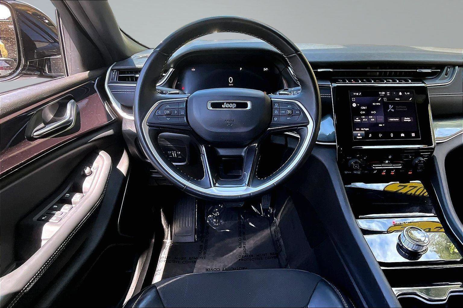 Certified 2022 Jeep Grand Cherokee Altitude AWD/4WD image 6