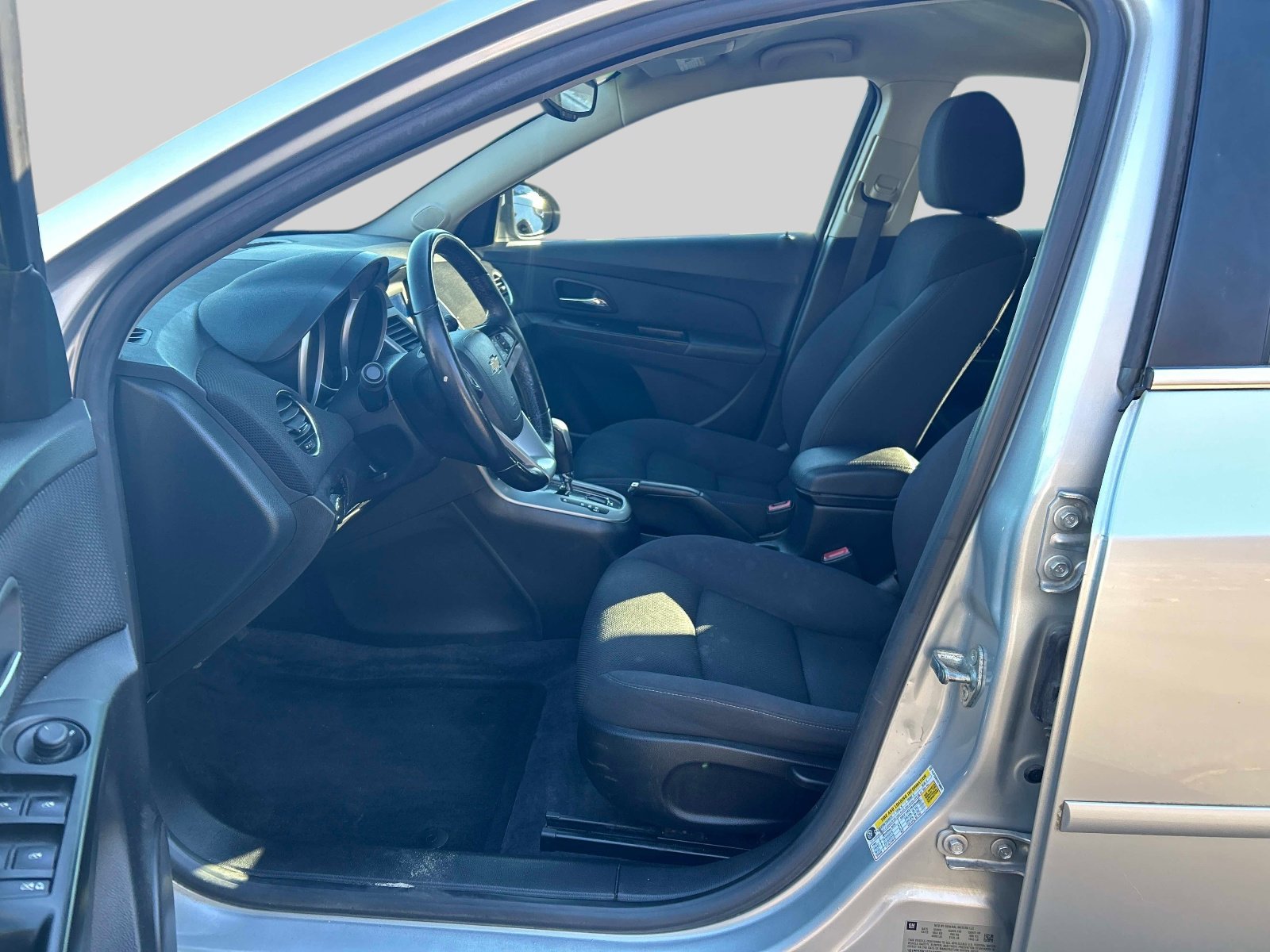 Used 2013 Chevrolet Cruze LT image 11