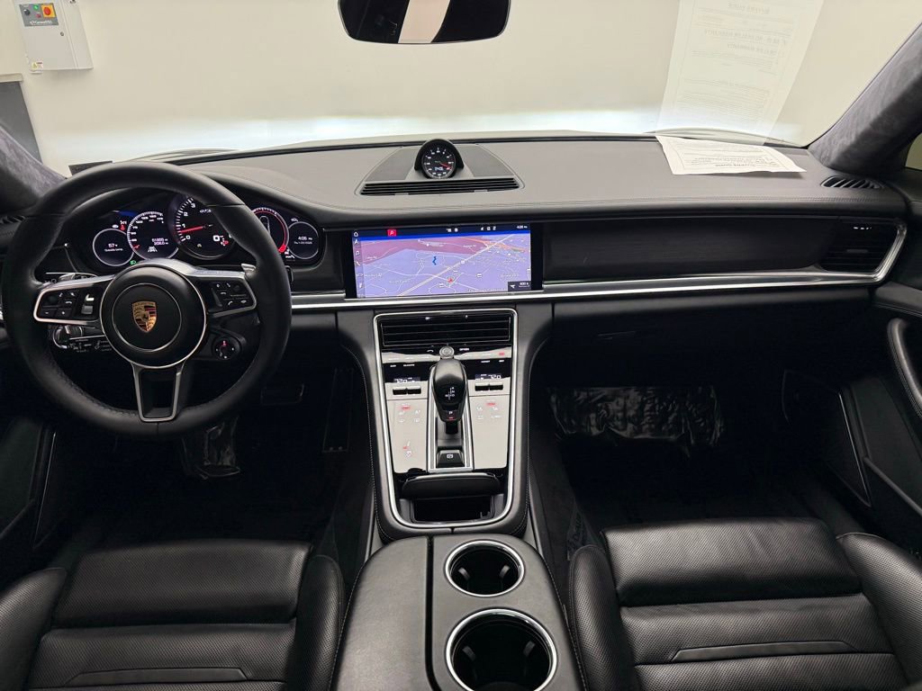 Used 2020 Porsche Panamera GTS image 27