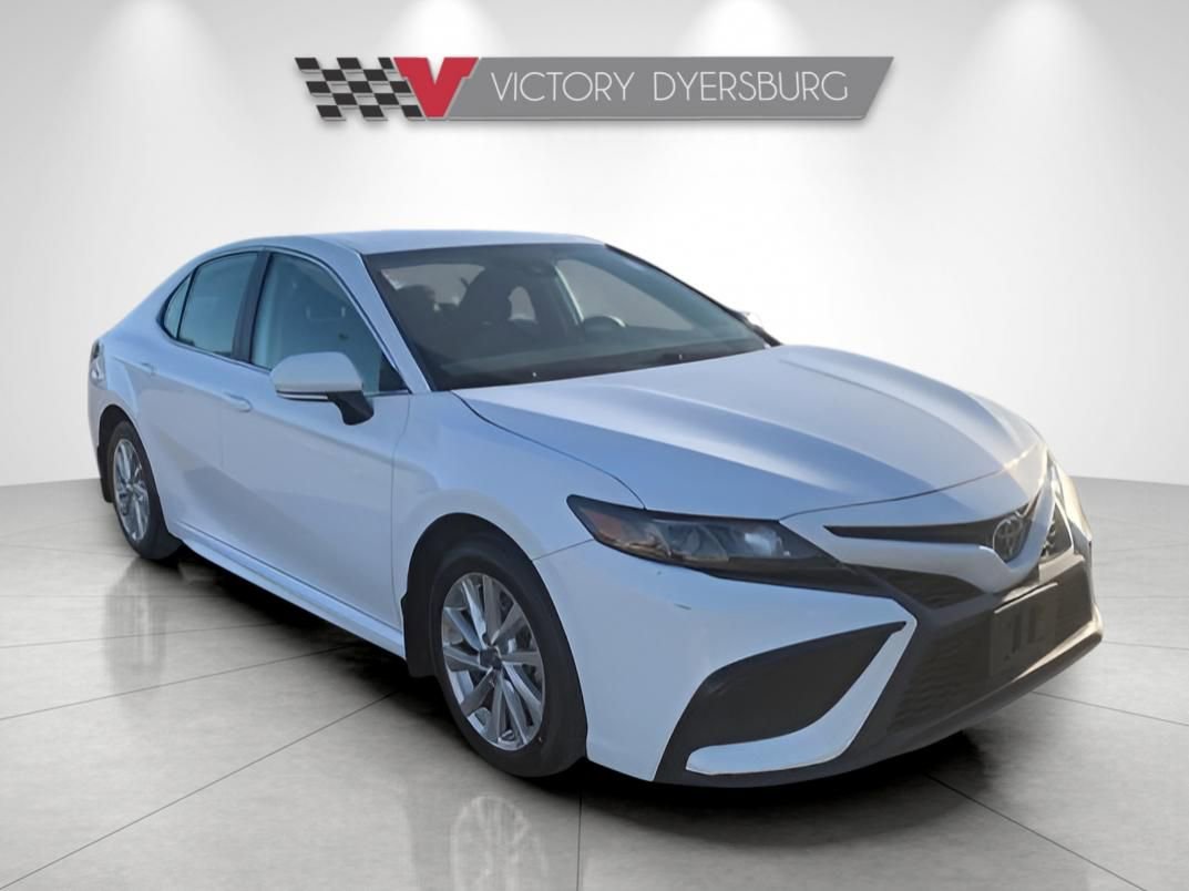 Used 2024 Toyota Camry SE