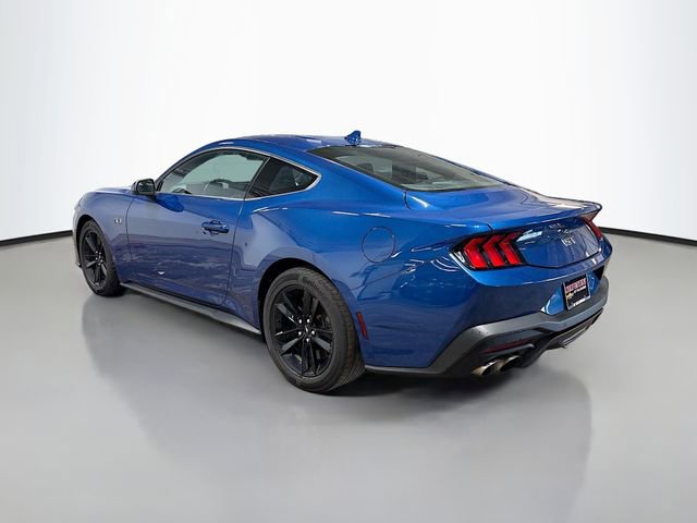 Used 2024 Ford Mustang GT RWD image 9