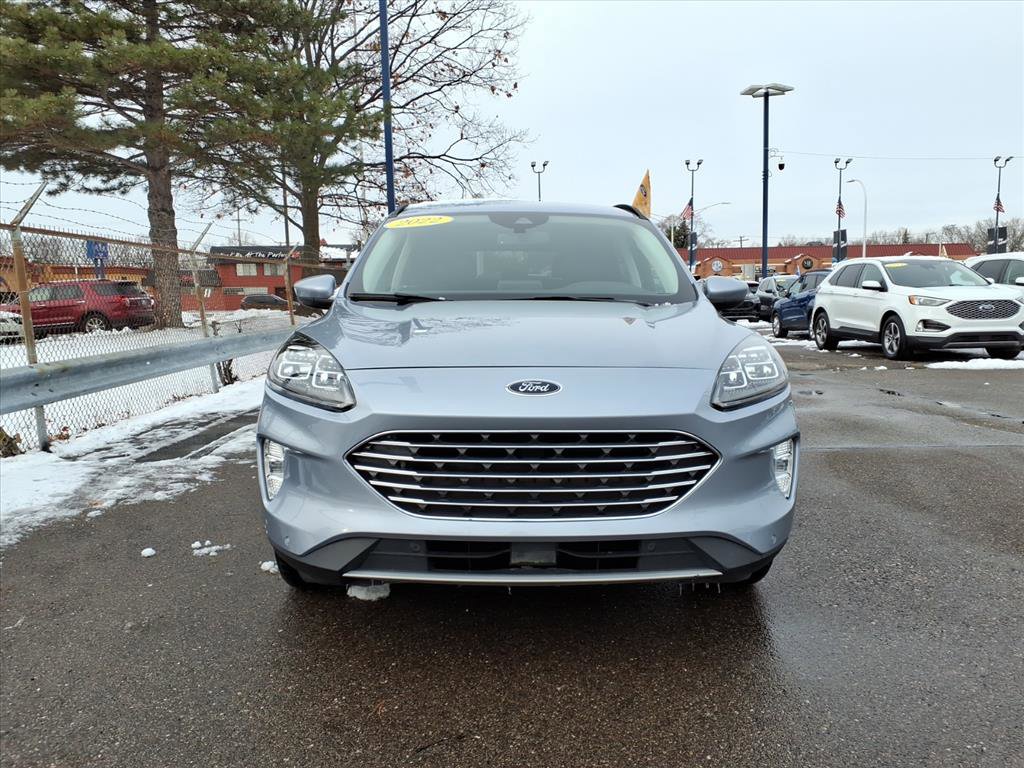 Certified 2022 Ford Escape Titanium image 2