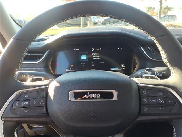 Certified 2024 Jeep Grand Cherokee Limited image 19