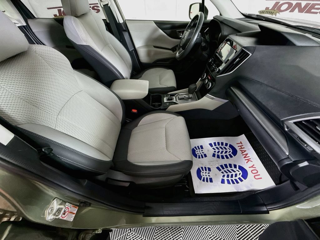 Used 2019 Subaru Forester Premium AWD/4WD image 30