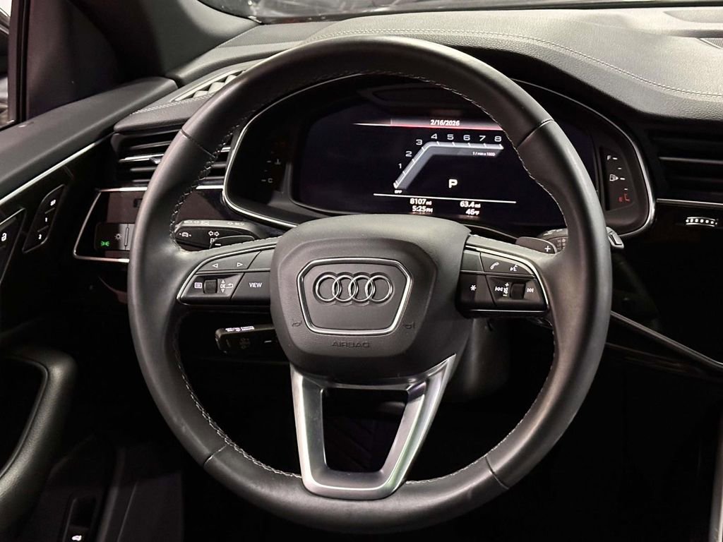 Used 2025 Audi Q8 Premium w/ Convenience Package AWD/4WD image 17