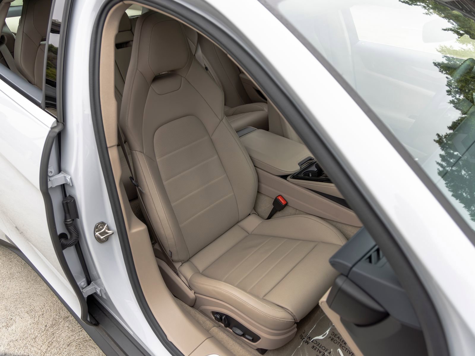 Certified 2025 Porsche Panamera image 61