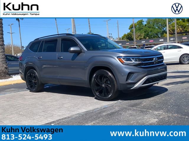 Used 2023 Volkswagen Atlas SE w/ Black Wheel Package