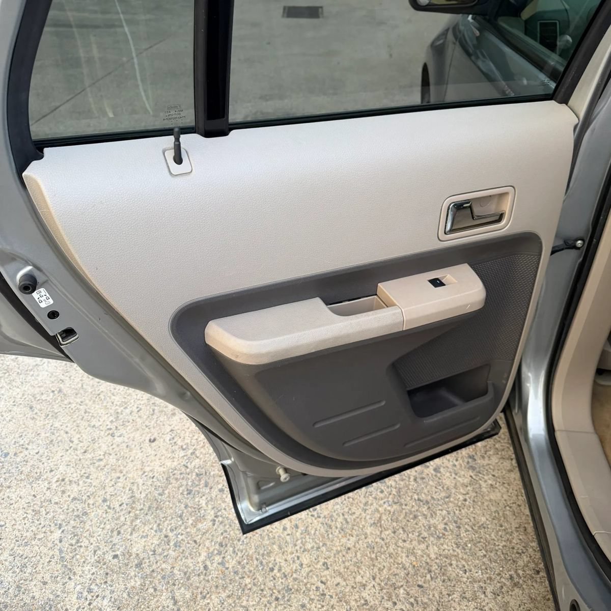 Used 2007 Ford Edge SEL FWD image 10