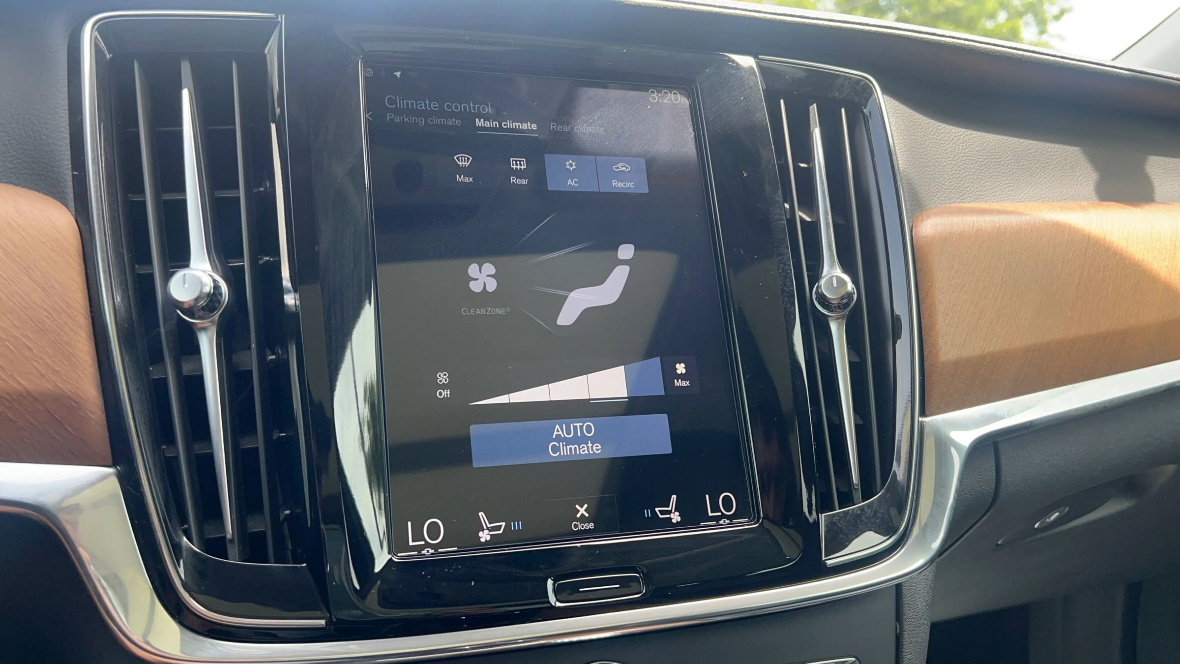 Used 2018 Volvo S90 T6 Inscription w/ Convenience Package AWD/4WD image 12