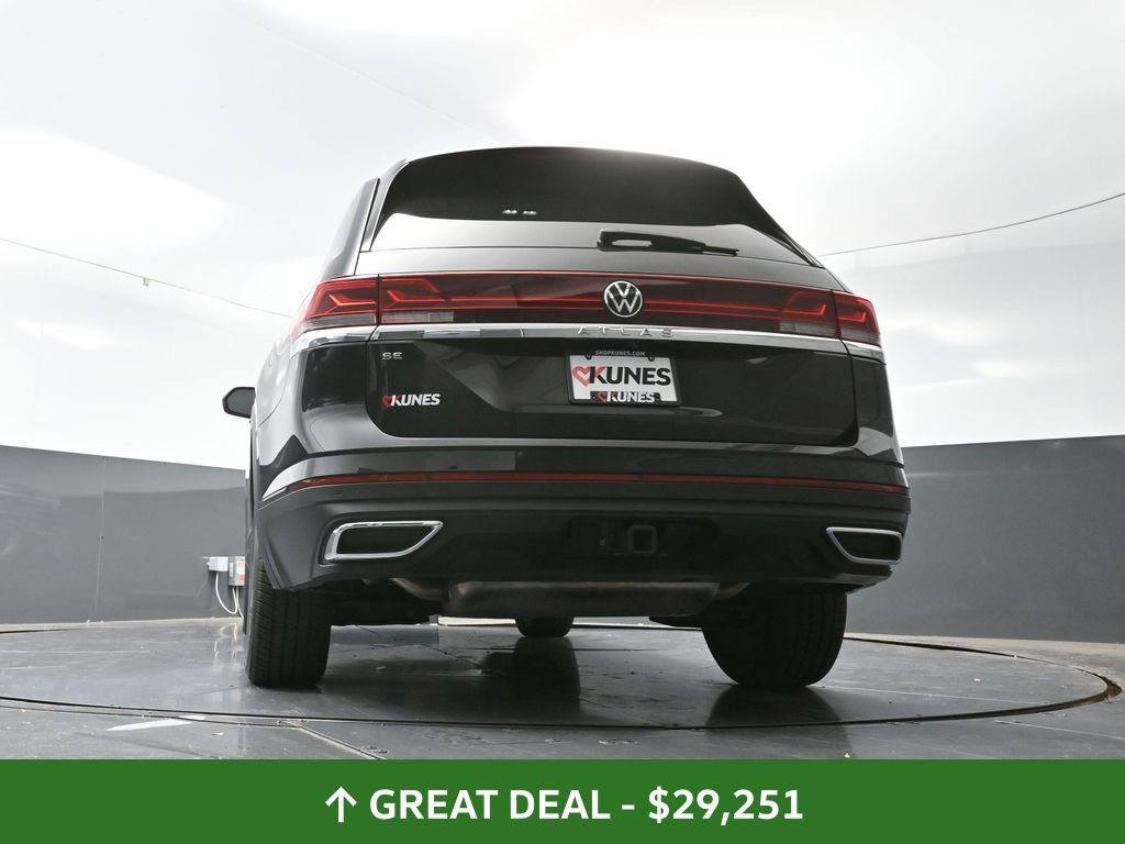 Used 2024 Volkswagen Atlas SE image 55