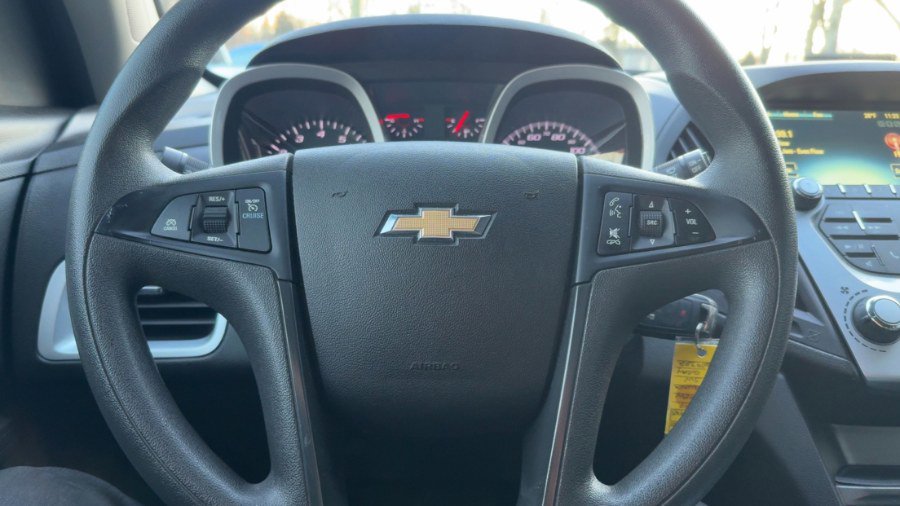 Used 2017 Chevrolet Equinox LS image 18