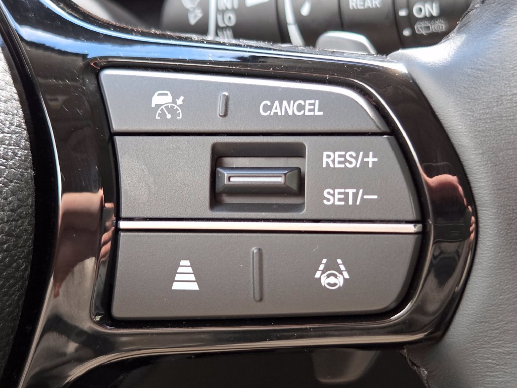 Certified 2024 Honda Pilot Touring image 17