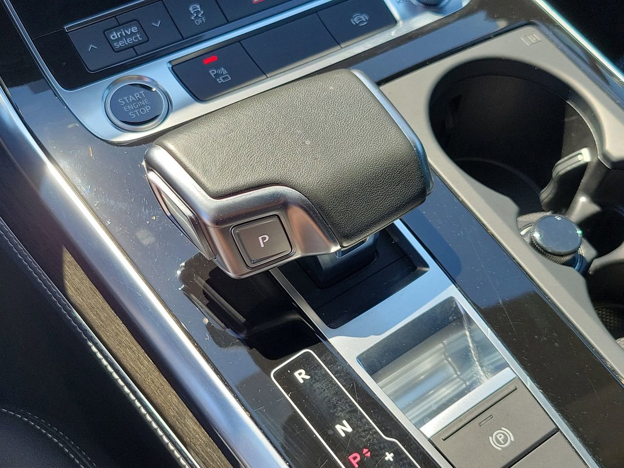 Used 2025 Audi Q7 3.0T Premium Plus image 27