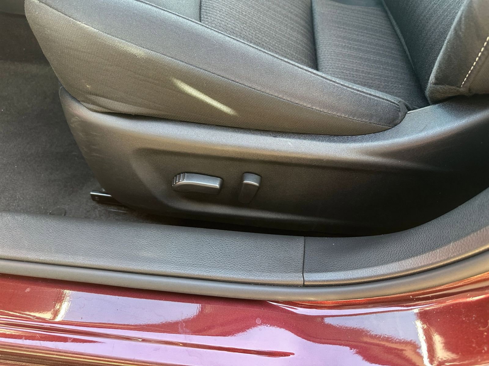 Used 2025 Nissan Altima 2.5 SV FWD image 23
