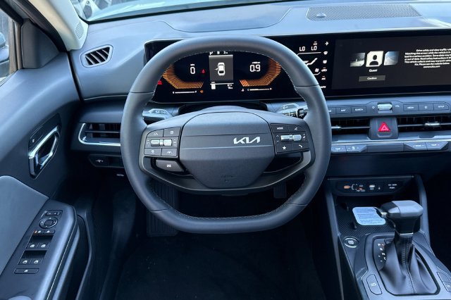 New 2026 Kia K4 EX FWD image 16