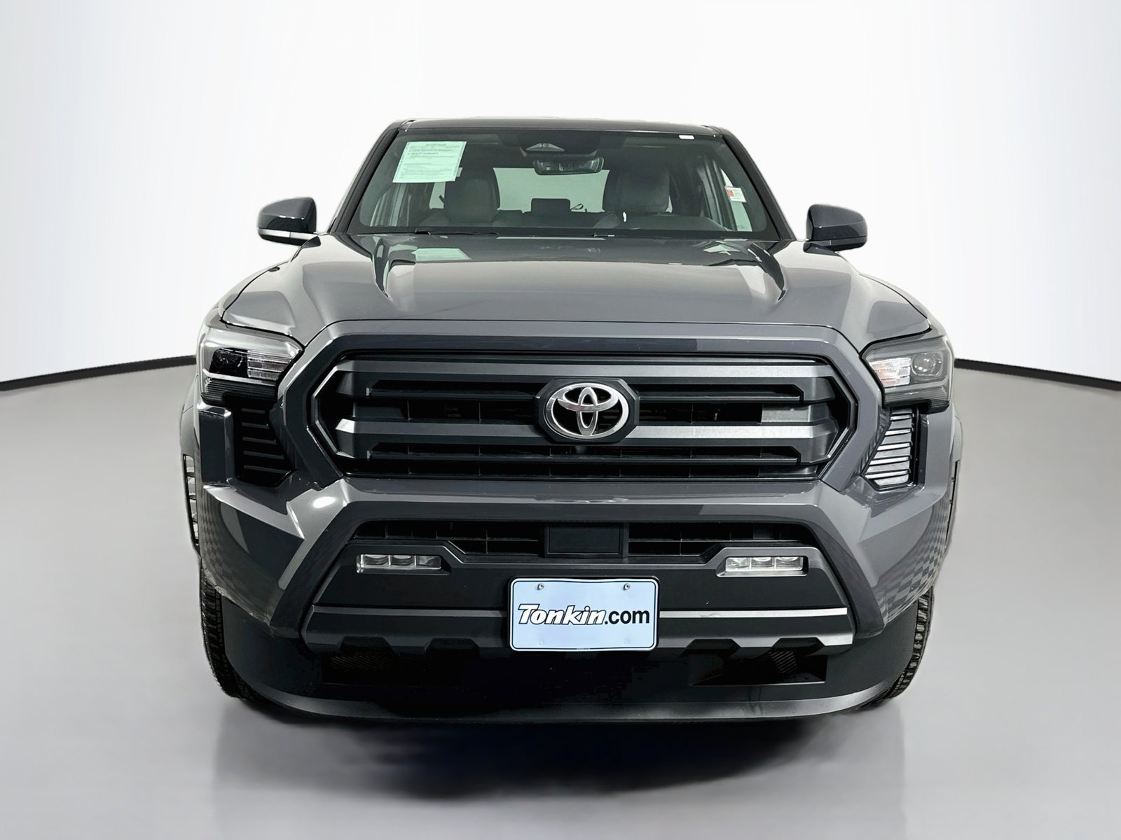 Certified 2026 Toyota Tacoma SR5 AWD/4WD image 2