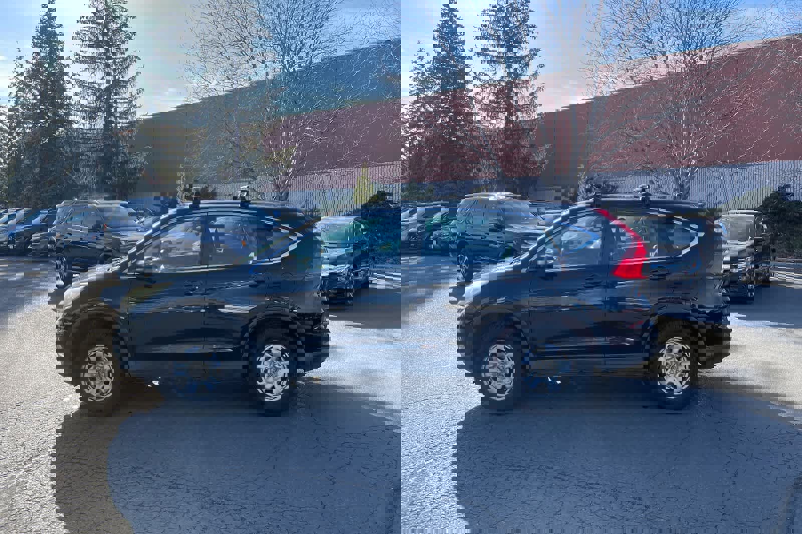 Used 2015 Honda CR-V LX image 5