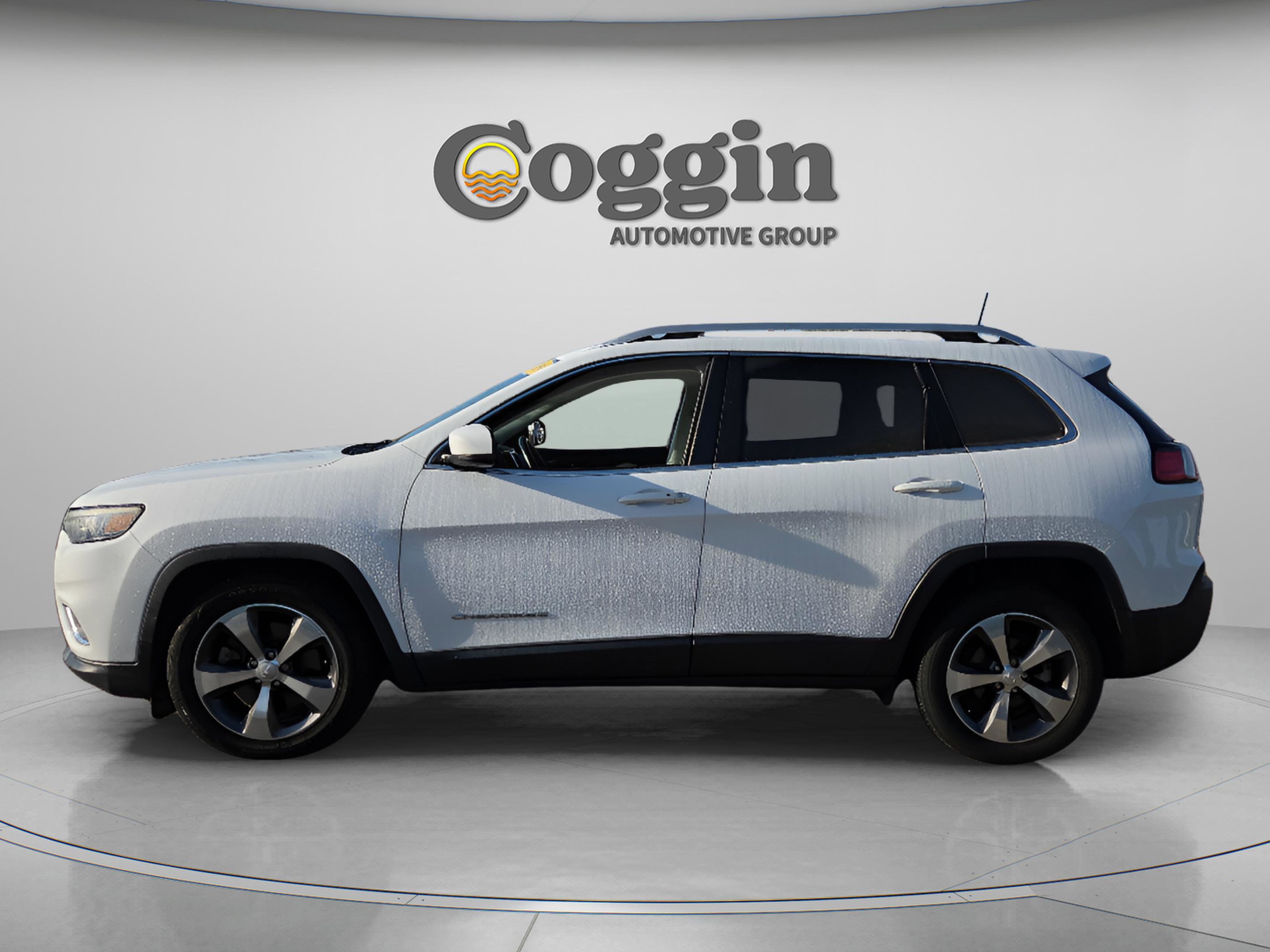 Used 2019 Jeep Cherokee Limited image 2