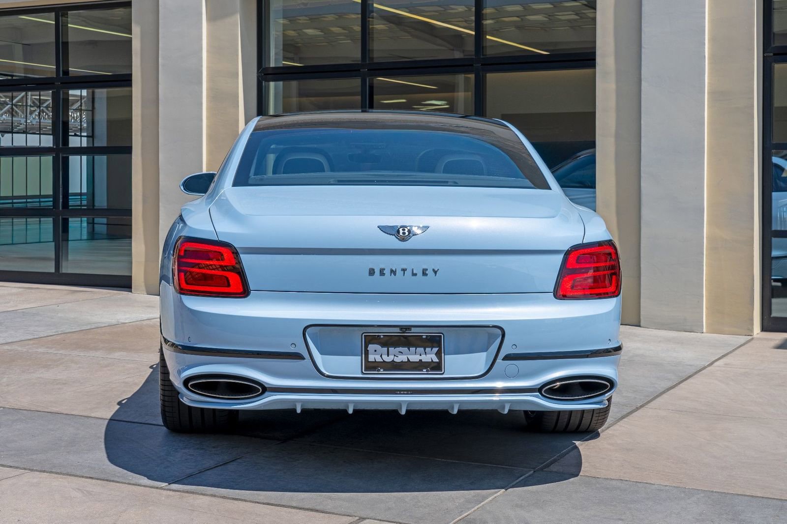 New 2025 Bentley Flying Spur Plug-In Hybrid AWD/4WD image 12