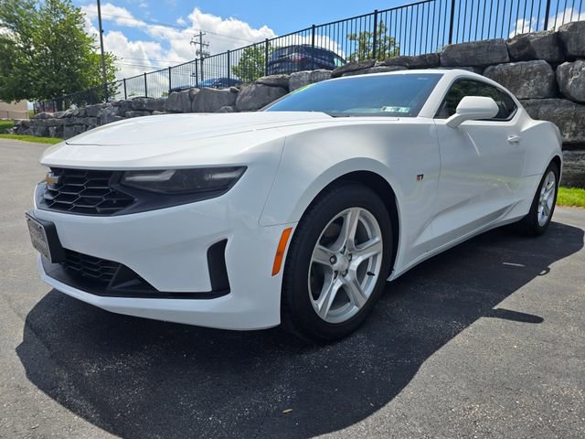 Used 2024 Chevrolet Camaro LT RWD image 8