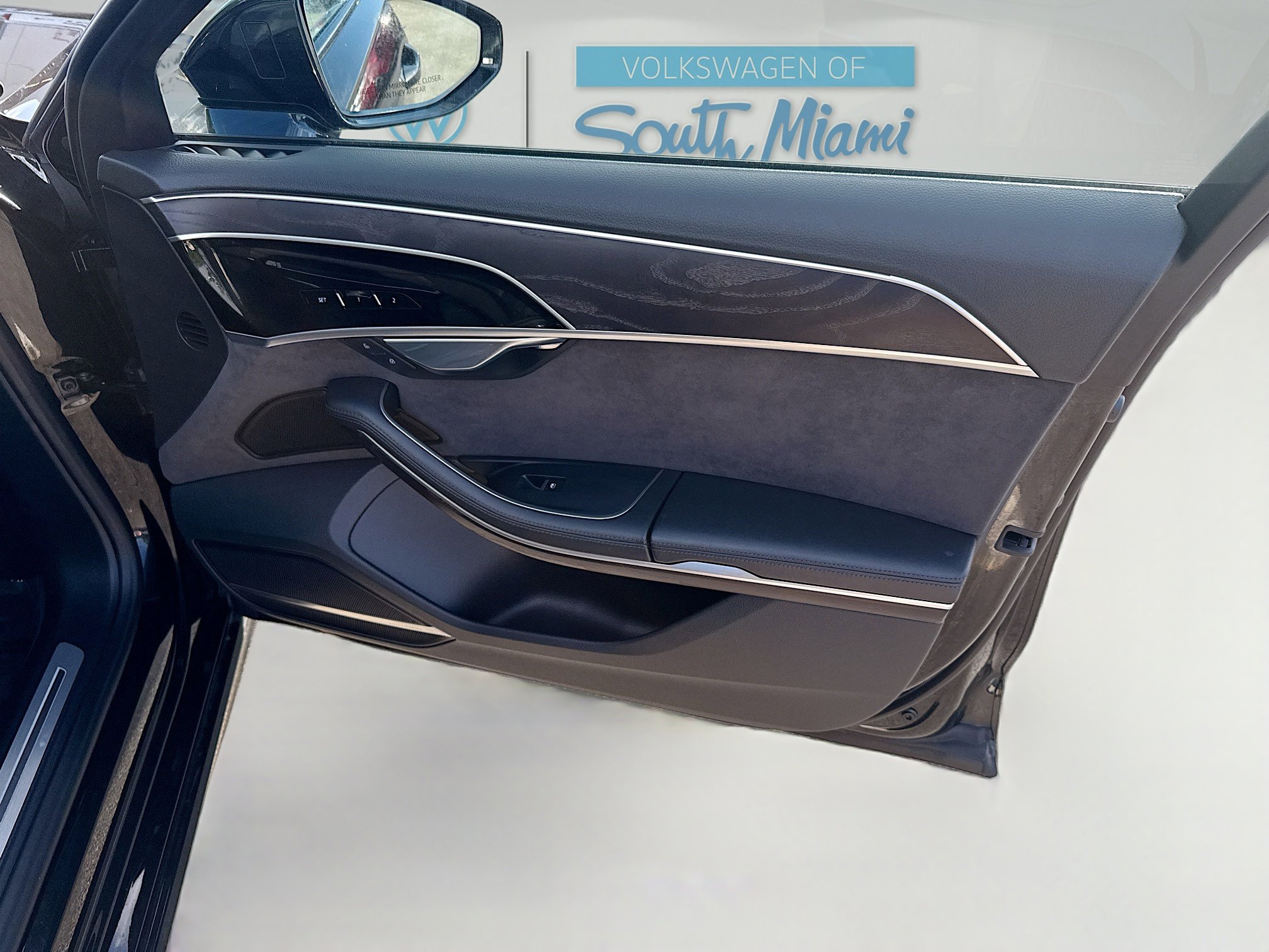 Used 2020 Audi A8 L 4.0T w/ Executive Package image 34