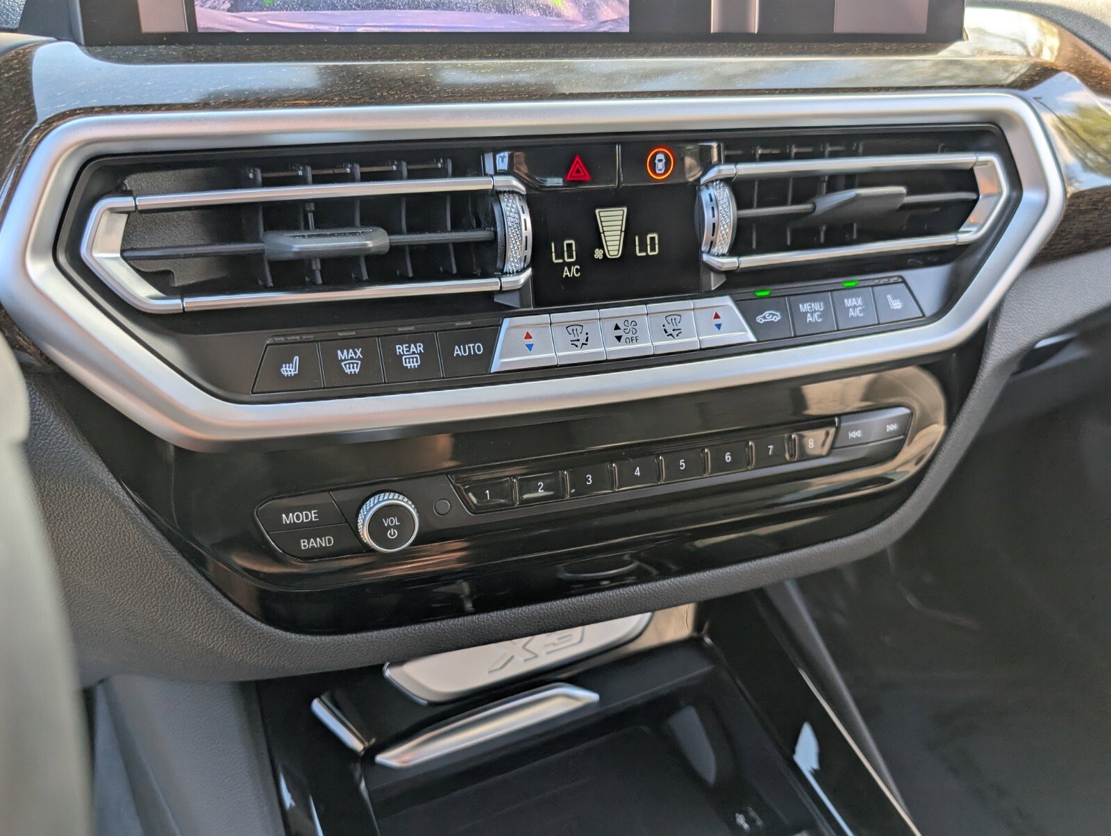 Used 2024 BMW X3 sDrive30i w/ Premium Package w/ZPA image 29