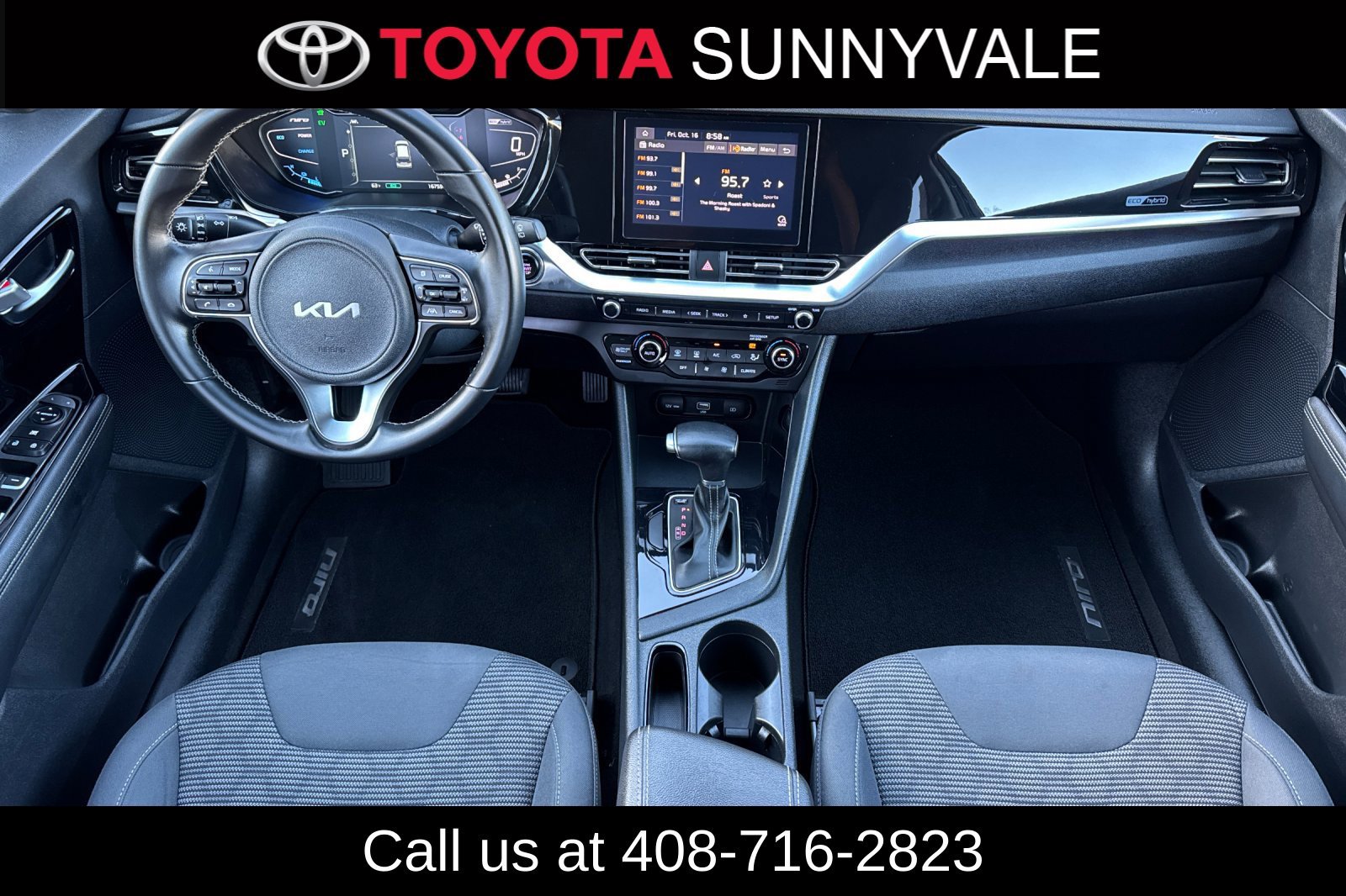 Used 2022 Kia Niro LXS w/ Digital Cluster Package FWD image 13