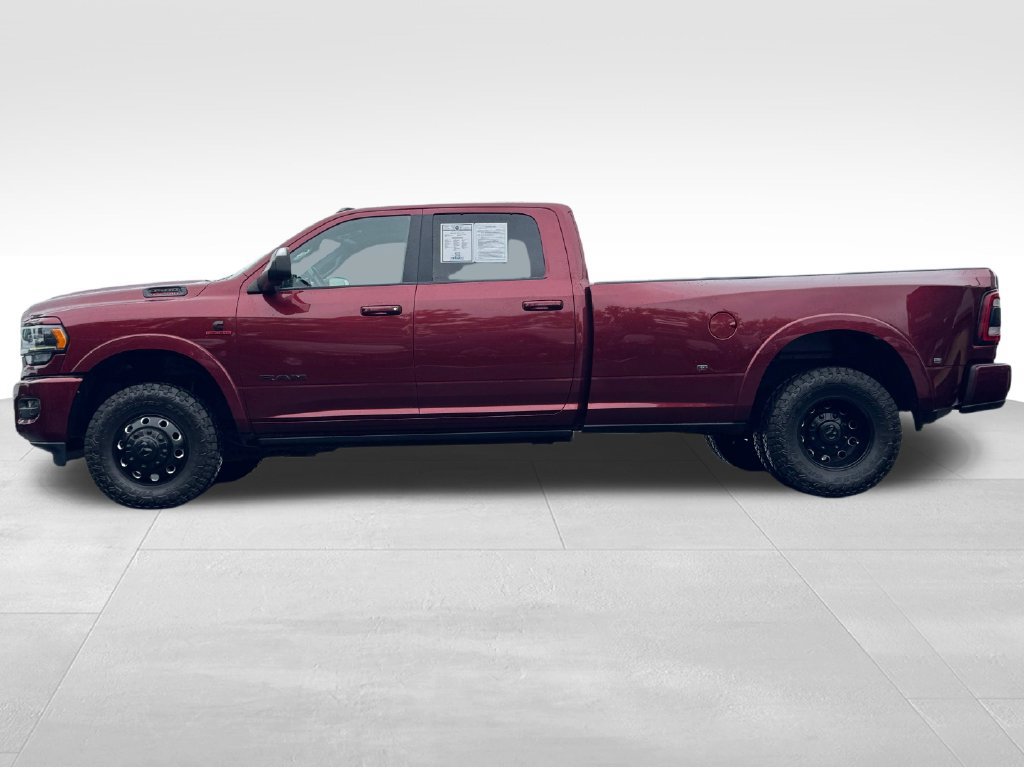 Used 2022 RAM 3500 Limited w/ Night Edition AWD/4WD image 4