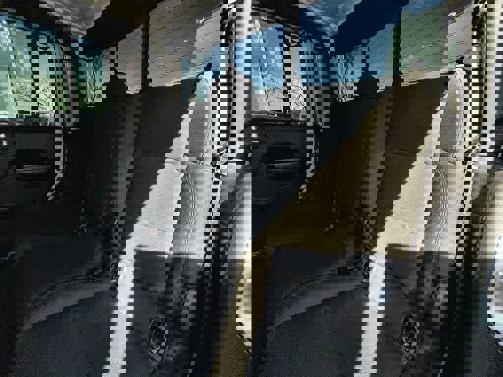 Used 2021 Jeep Gladiator Sport AWD/4WD image 12